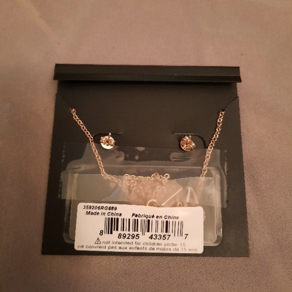 Brand New Coach Open Circle Necklace And Tea Rose Stud Earrings Set - Picture 3 of 5